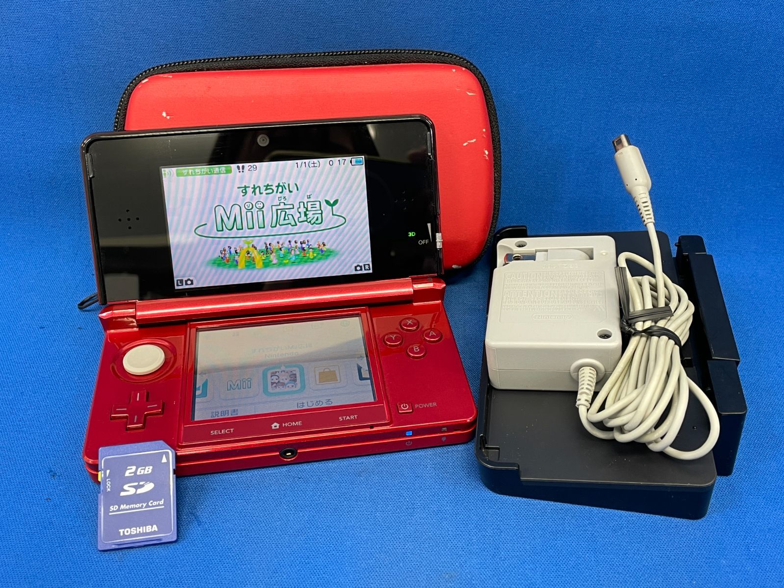 ニンテンドー3DS 本体 ケース付き Nintendo 3DS 本体 CTR-001 (レッド