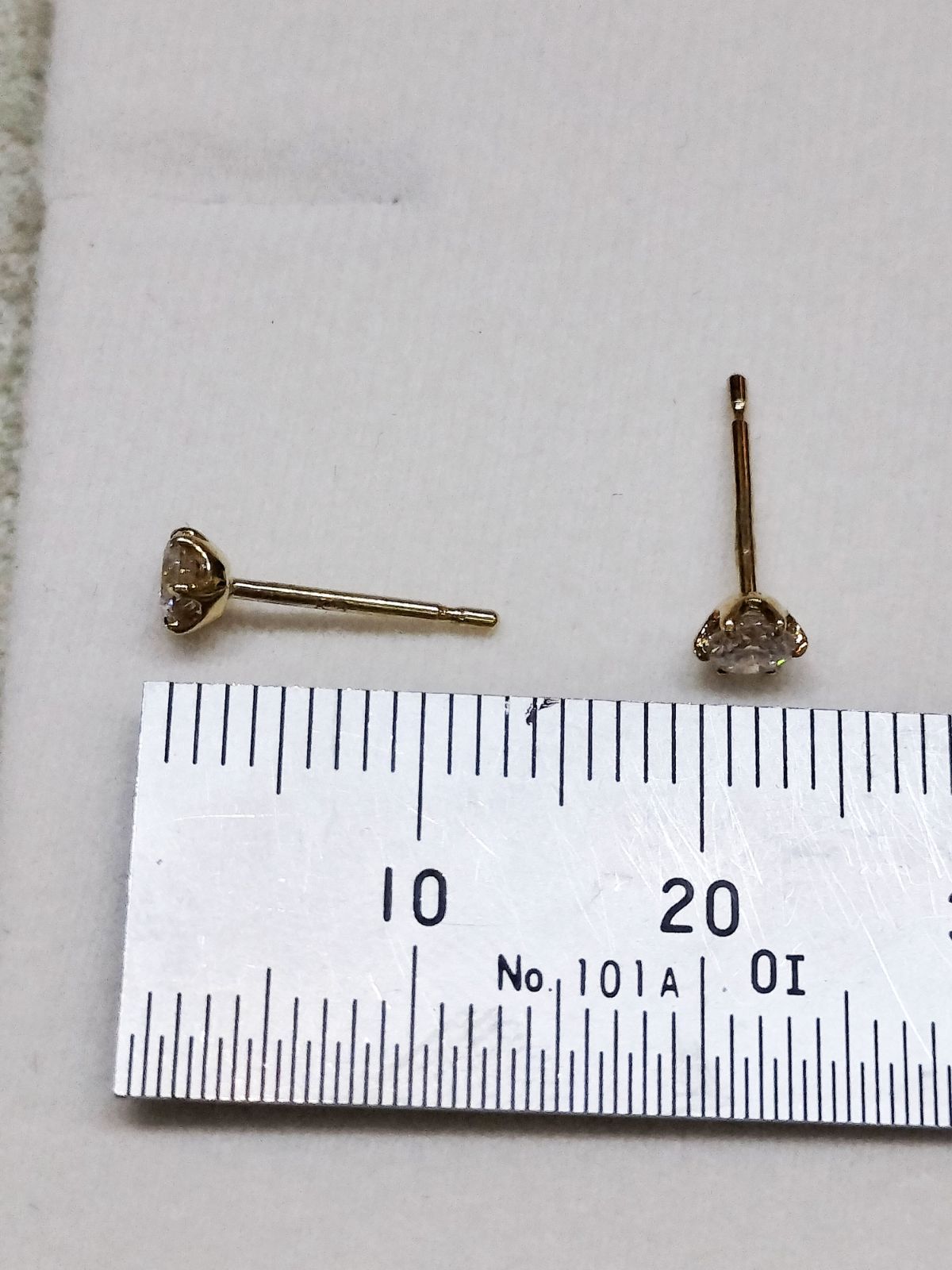 K18 ダイヤモンド ピアス K18 ダイヤモンドフックピアス K18YGダイヤ