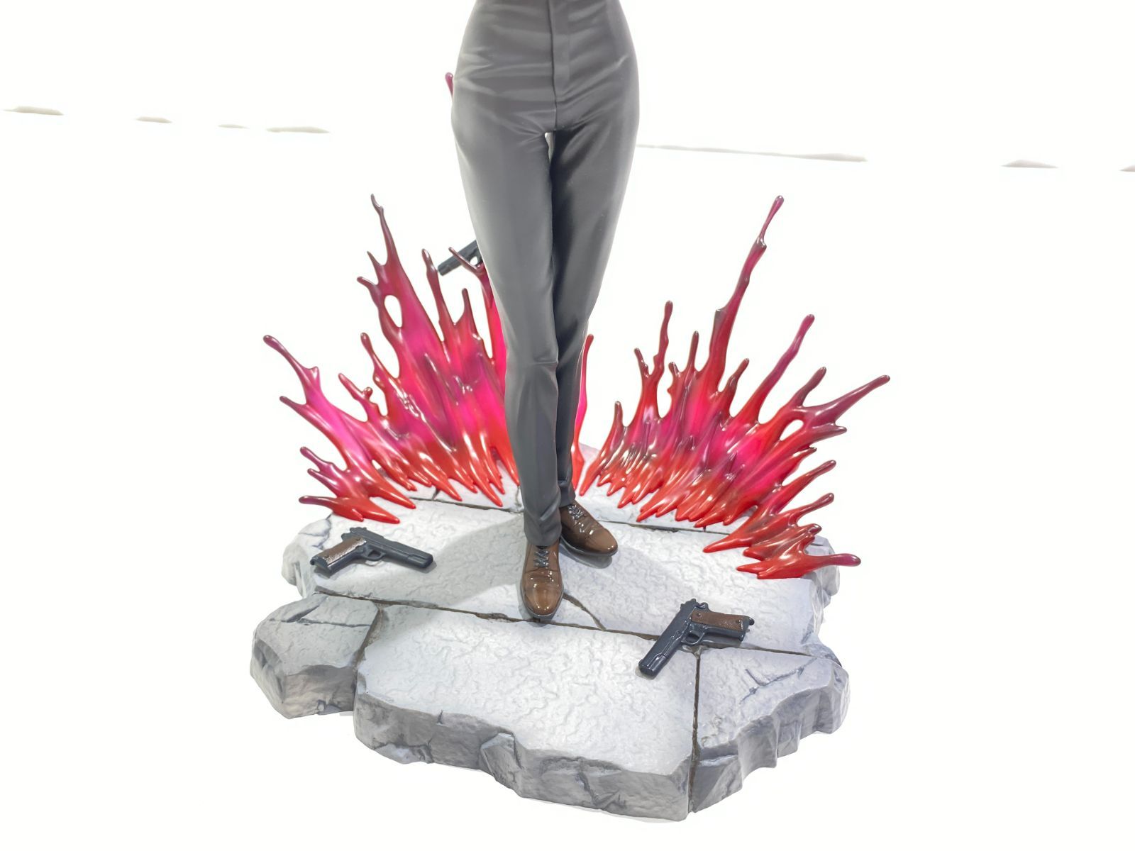 七重浜店43-10-070604】品 マキマ チェンソーマン 1/7スケール 
