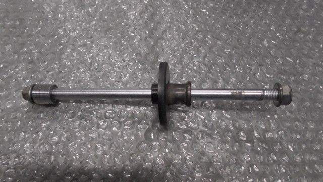 バーグマンストリート125　MB8EA　の　フロントアクスルシャフト:#1738113861