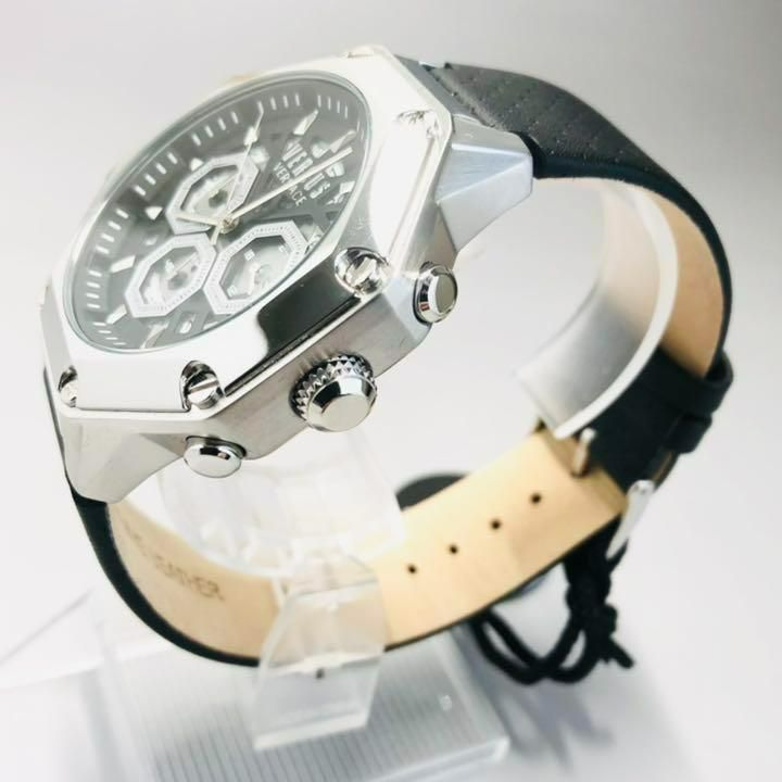 新品】ヴェルサス/ヴェルサーチ 定価4 シルバークォーツ メンズ腕時計+