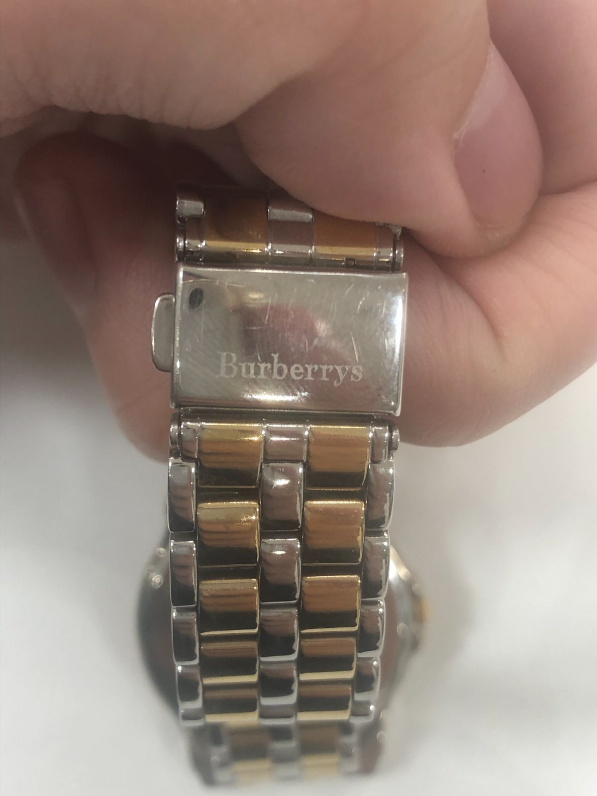 A【不動】Burberry バーバリー ホワイト ゴールド メンズ時計 5530