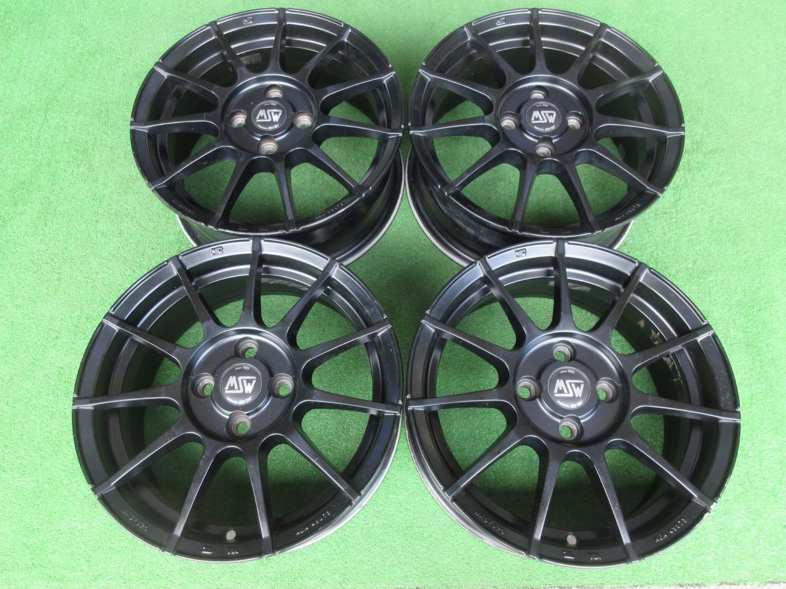 ミニクーパー用 ＯＺ ＭＳＷ８５ 6J-15 4H100 45 56.1パイ お探しの方是非いかがですか