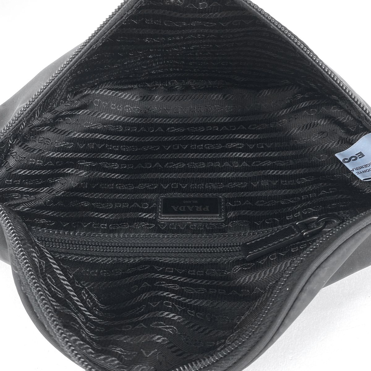 低価格！ プラダ PRADA ロゴプレート ウエストバッグ ウエストポーチ リナイロン ボディバッグ ナイロン ネロ ブラック レディース