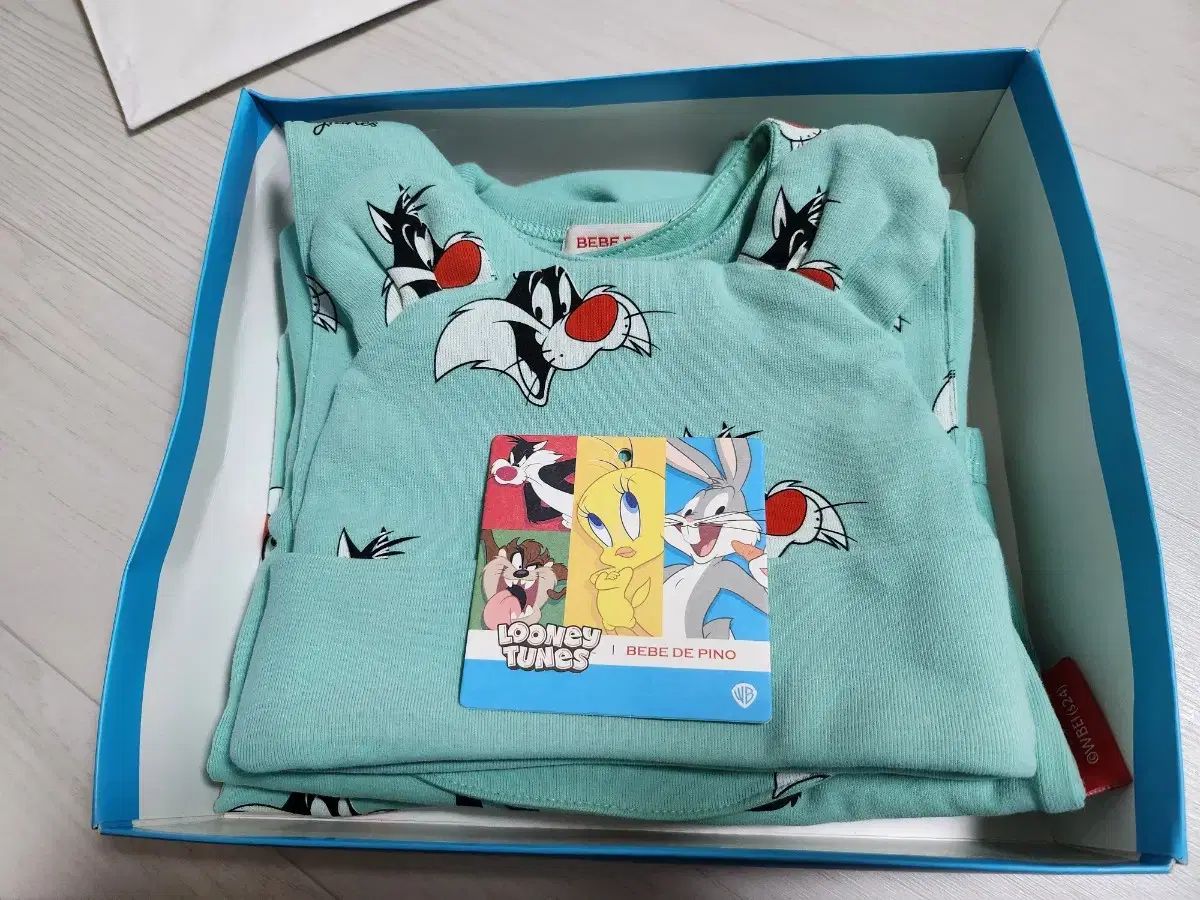 BEBE DE PINO(ベベデピノ) ルーニートゥーンズ ボディスーツ セット