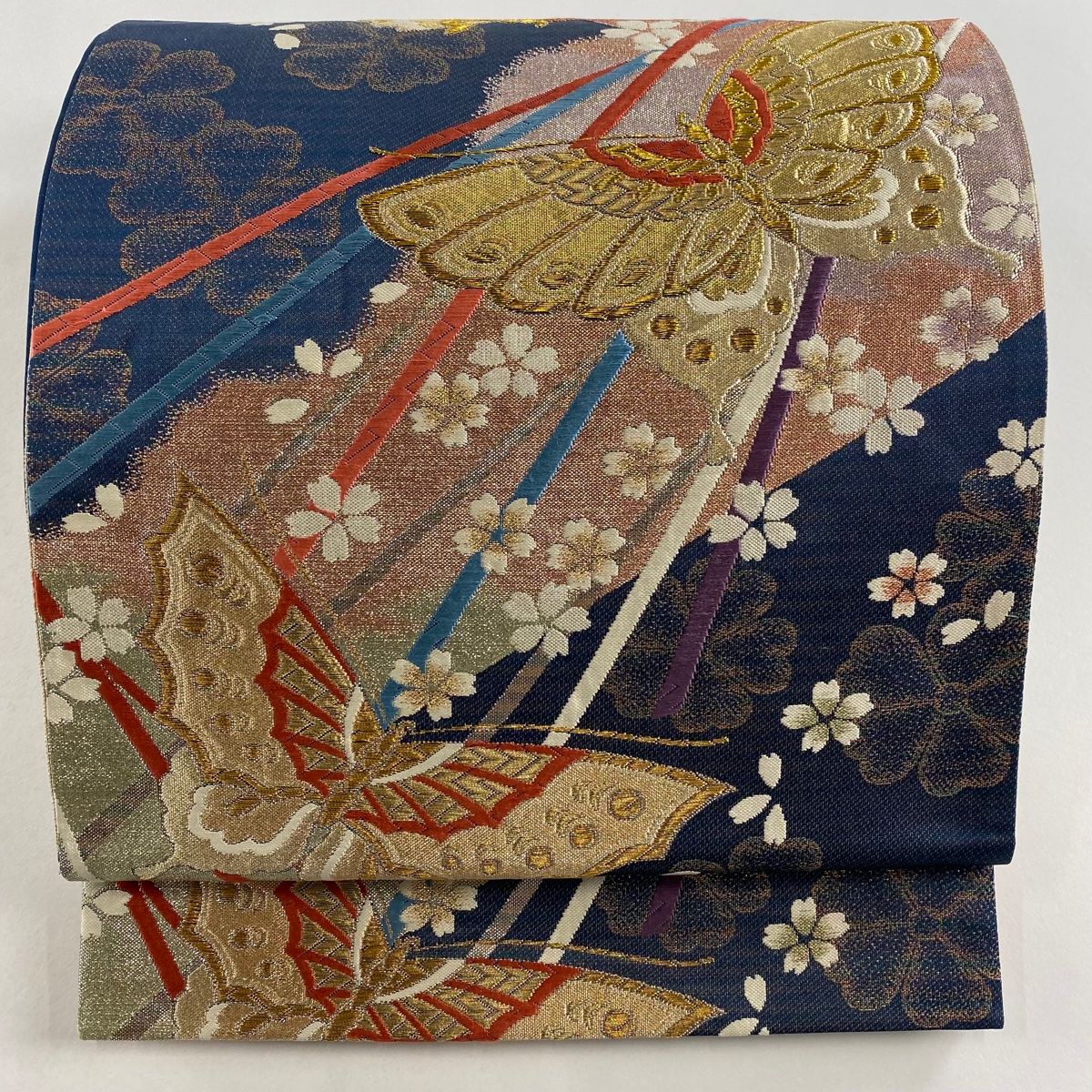 袋帯 秀品 振袖向き 蝶 桜 金糸 箔 紺色 六通 正絹 【中古
