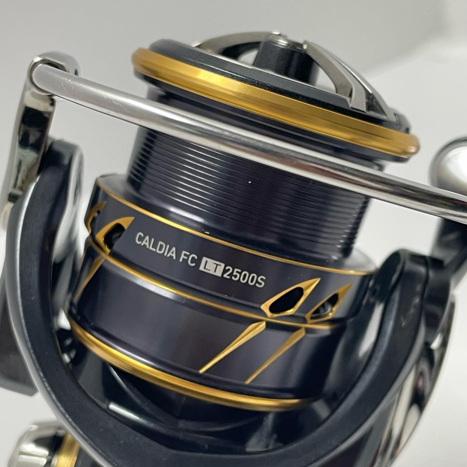 DAIWA CALDIA FC LT 2500S スピニングリール ダイワ FC LT2500S