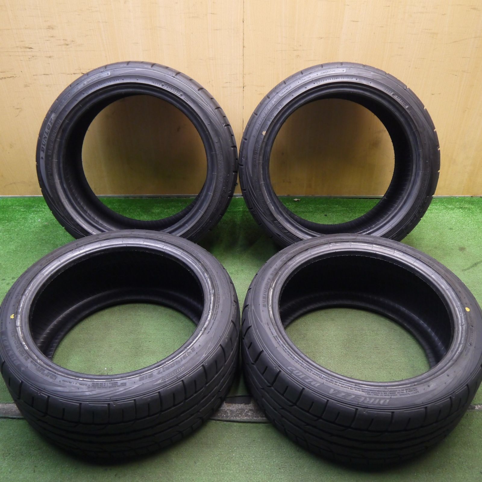 バリ溝 25年 9.5分 245 40R17 ダンロップ DIREZZA DZ102 ディレッツァ 17インチ タイヤ ベンツ BMW 等 5090910Hノタ