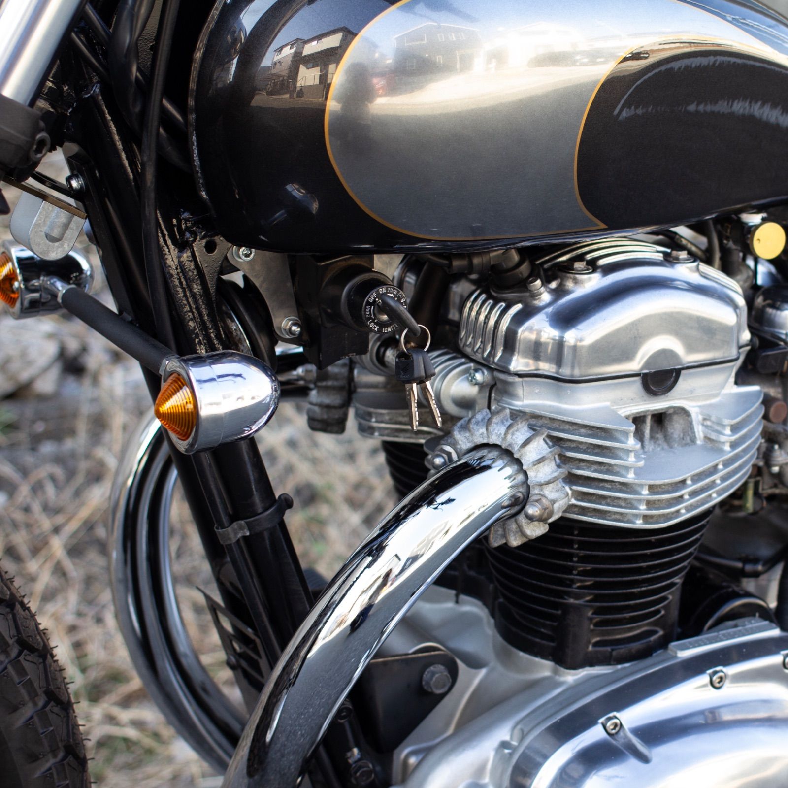 W650/400/800用 IGスイッチ移設ステー MOTOR ROCK (MR-EL024) - メルカリ