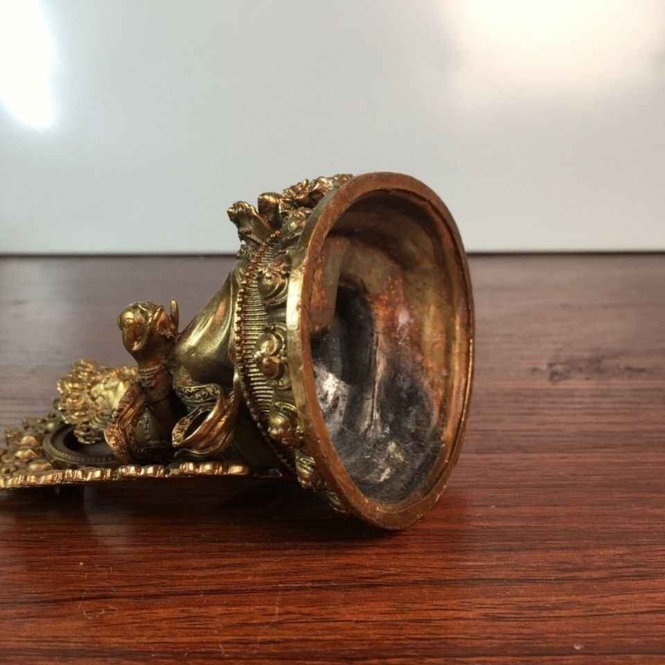 時代物旧家整理品 古玩 チベットの村の密教ネパールの純銅彫刻の法器[74] 時代物旧家整理品 古玩 チベットの村の密教ネパールの純銅彫刻の
