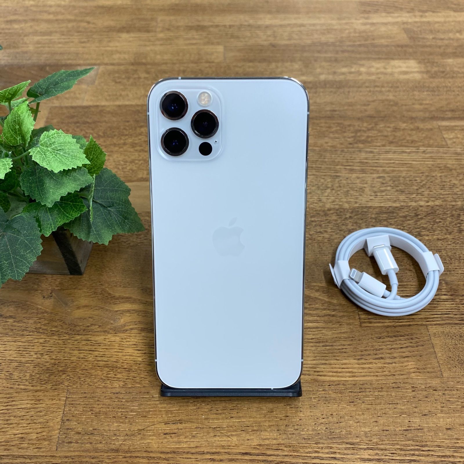 iPhone 12 Pro 256GB シルバー 本体 iPhone 12 Pro 安心の1年保証！iPhone12 256GB シルバー 中古