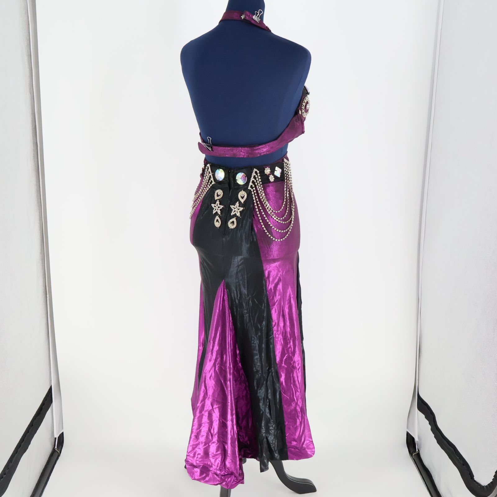 【ベリーダンス用 オリエンタル衣装】ブルー ラメ多数付き パープル 花 青 紫 ベリーダンス用 オリエンタル衣装】パープル系 ラインストーン