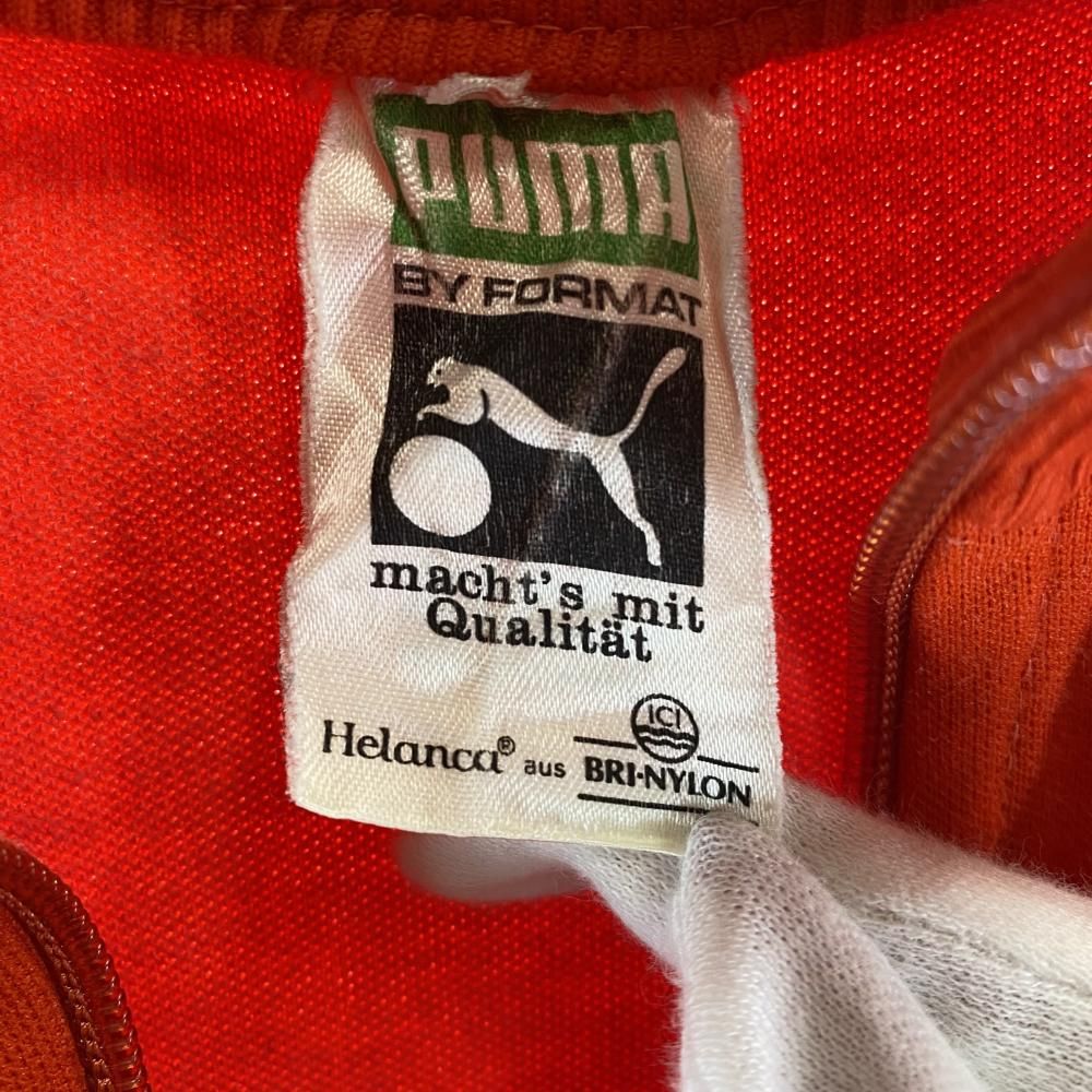 レッド×ブラック プーマ