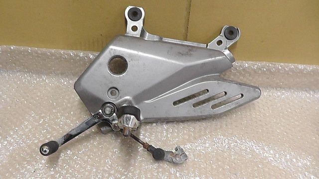 GSR250F LC6GJ55D001108xxx の ステップ左 シフト 1758264104