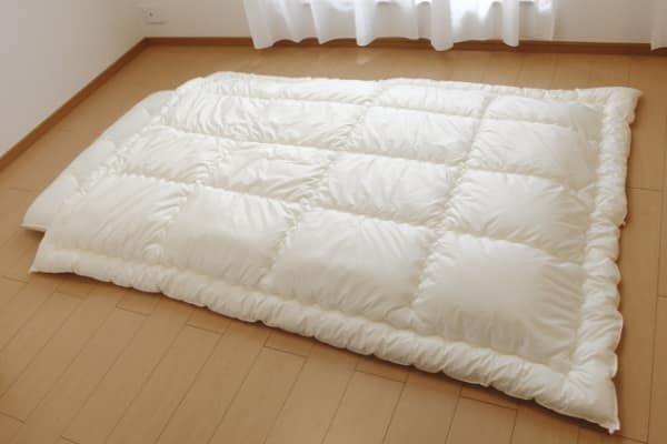 ヒツジのいらないかけ布団 -四季- 新品】 掛け布団 ダブルサイズ 洗える布団（7-HOLE掛け布団） ダブル