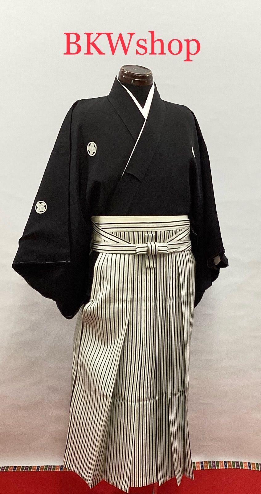 丸に違い鷹の羽 紋付