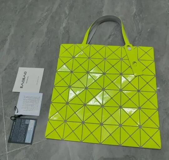 新品未使用 BAOBAO LUCENT GLOSS バオバオ イッセイミヤケ トートバッグ ISSEY MIYAKE - メルカリ