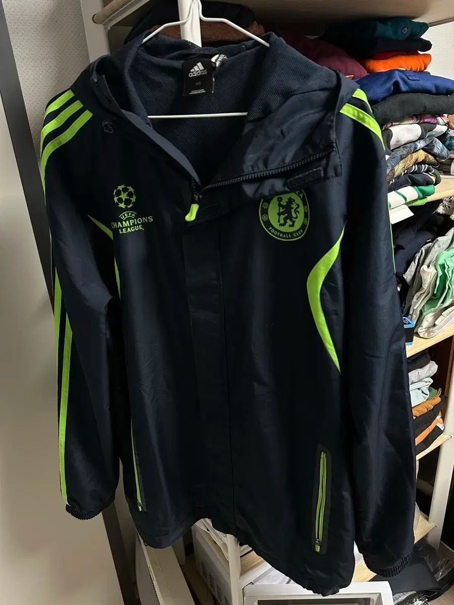 美品 adidas チェルシー チャンピオンズリーグ ウィンド