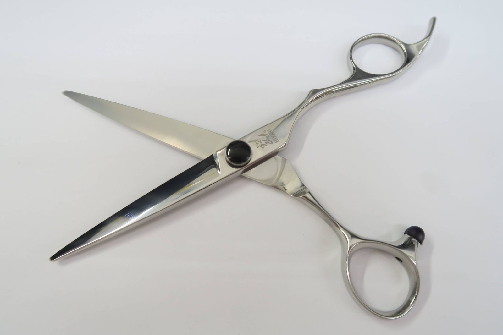 Bランク【光シザー】 F-5 シザー 美容師・理容師 5.8インチ 右利き