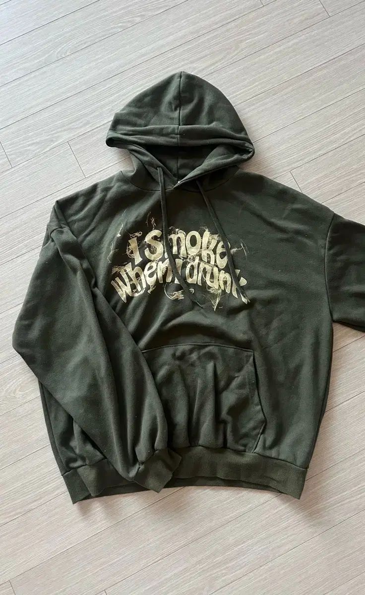 【雷市場（ポンジャン）商品韓国直送】 カーキ スモーク フード付きTシャツ