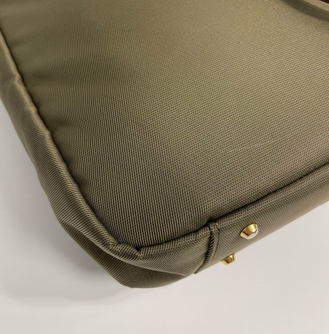 ブリーフケース