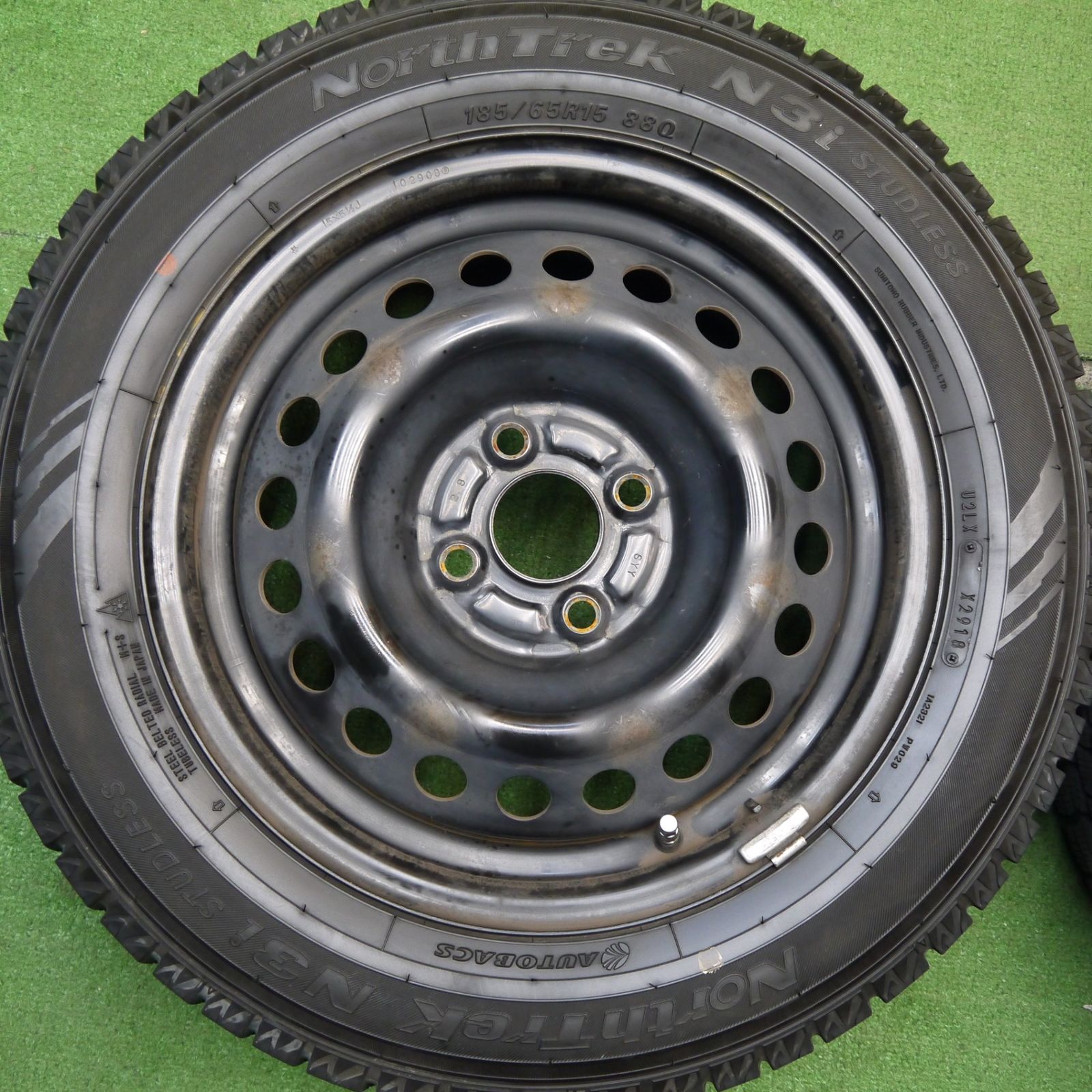 バリ溝！9分☆スタッドレス 185/65R15 オートバックス ノーストレック 
