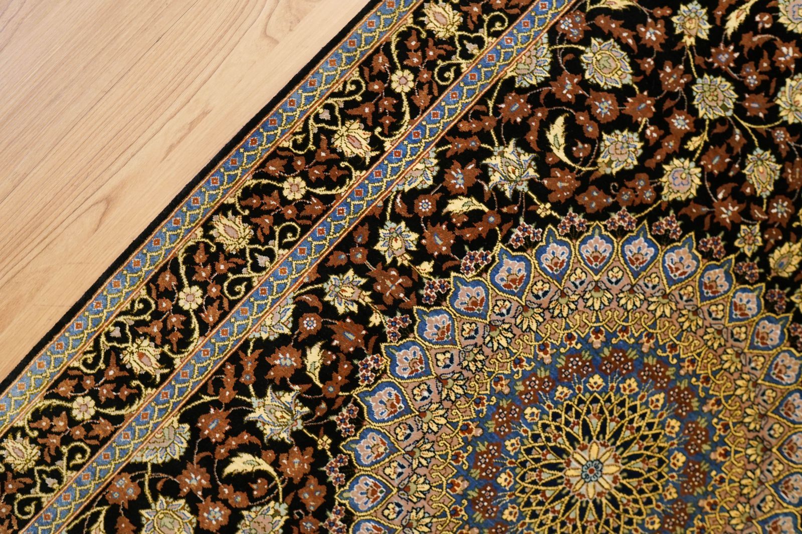 ペルシャ絨毯 クム産 シルク 121×79cm HOMU-JOURNEY_COM