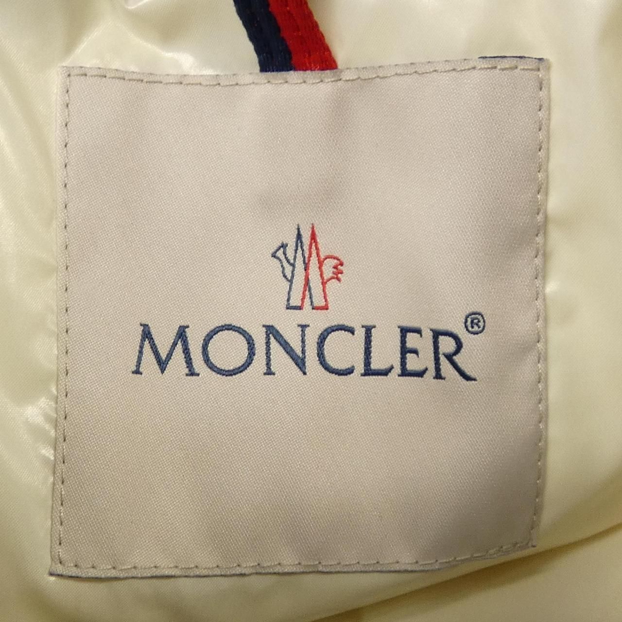 モンクレール MONCLER