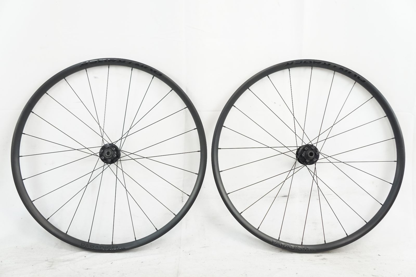 Bontrager PARADIGM(SL) 完組ホイール ブラック Bontrager PARADIGM(SL