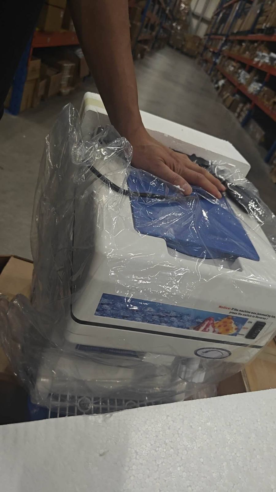 スノーフレークアイスマシン小型業務用糸ピスン！カキ氷機