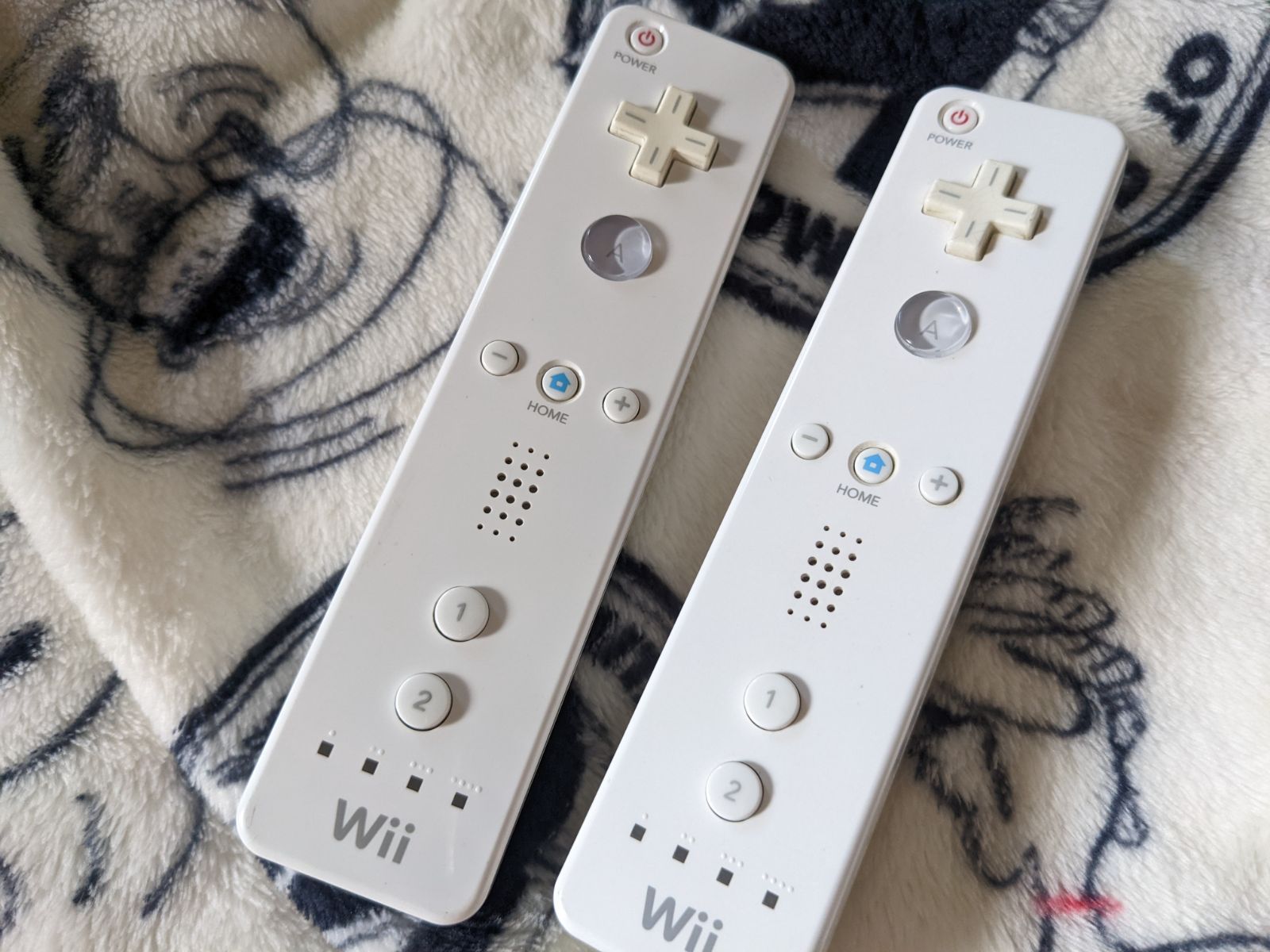 2個 送料無料 任天堂 Wiiリモコン シロ ニンテンドー純正 