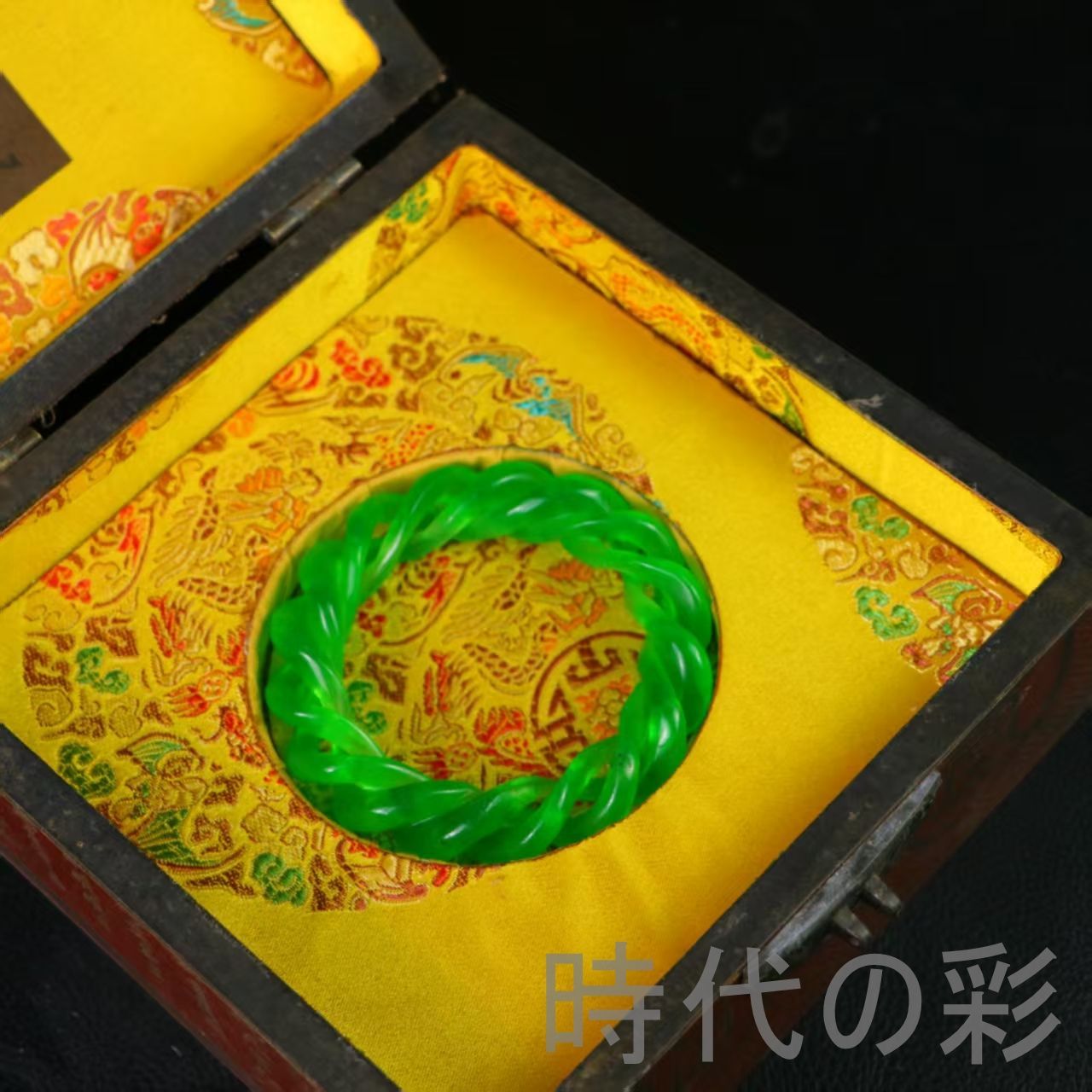 中国古美術 清代 高冰翡翠 宝石彫 旧家蔵 彫刻 共箱 唐物 アンティーク 宝飾品 和室飾り R07092712