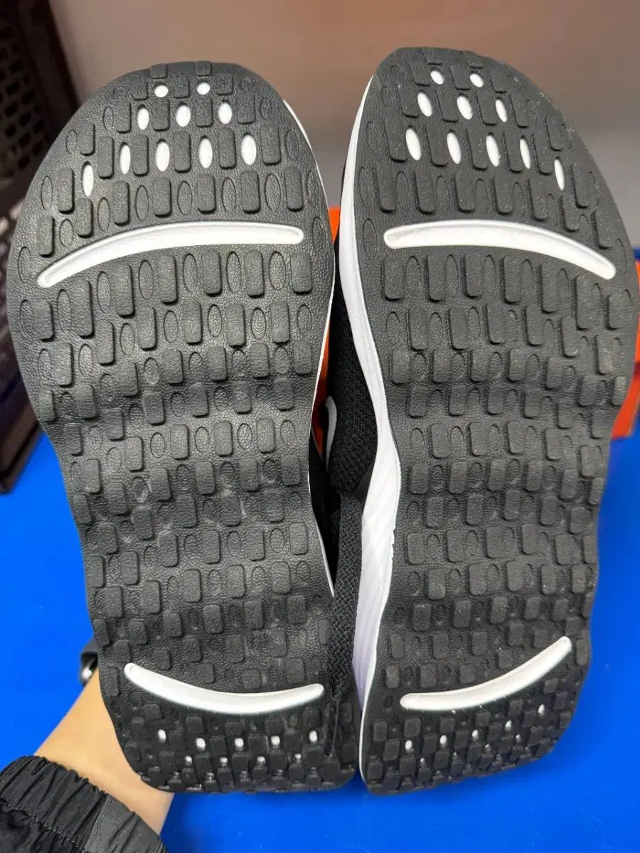 店舗 NIKE ナイキ プロミナ でない場合 2 おなか