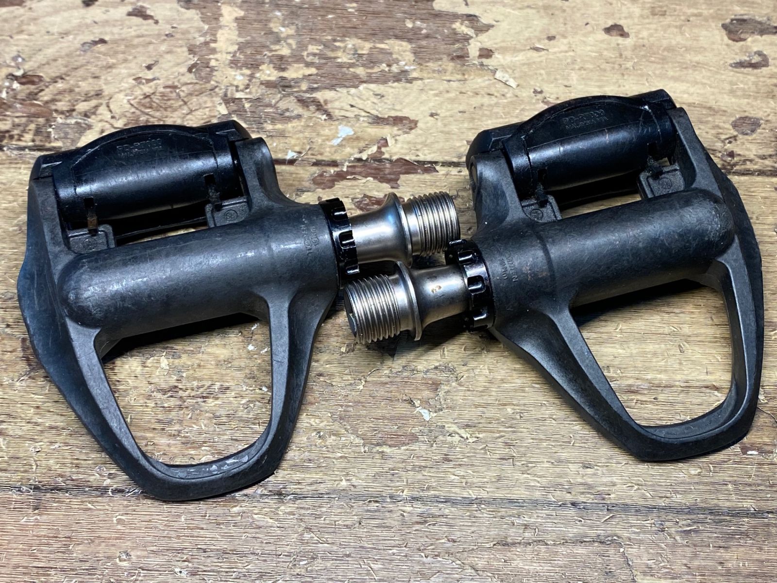 美品です❗️SHIMANO 105 ビンディングペダル PD-R7000 左右 HY434 シマノ SHIMANO 105 PD-R7000 ビンディングペダル SPD-SL