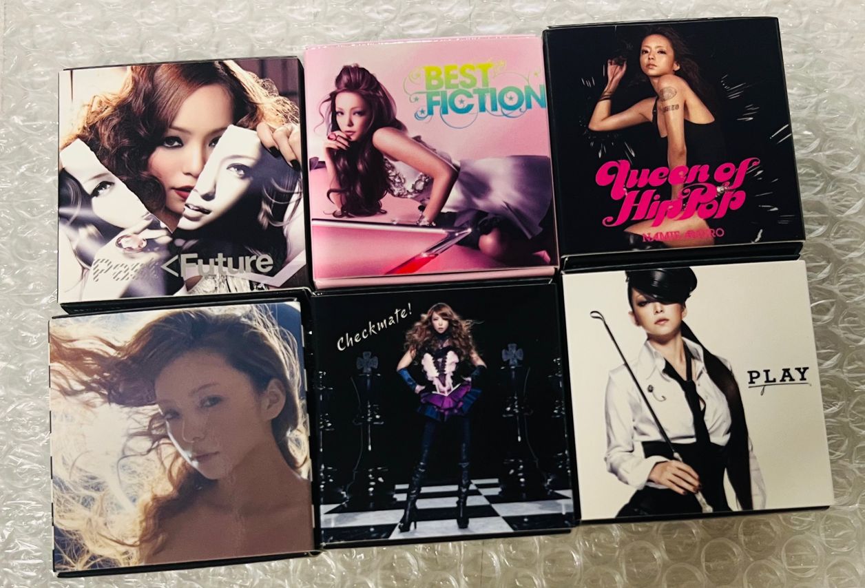 安室奈美恵 PLAYBUTTON プレイボタン 缶バッジ型 音楽プレイヤー