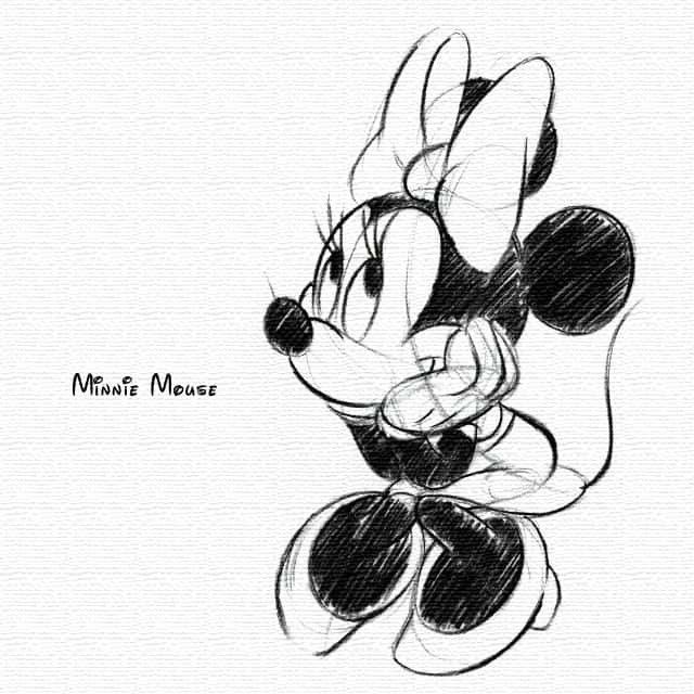 Disney　ミニーマウス アート　絵画 Amazon.co.jp: Open Road Brands ディズニー ミニーマウス