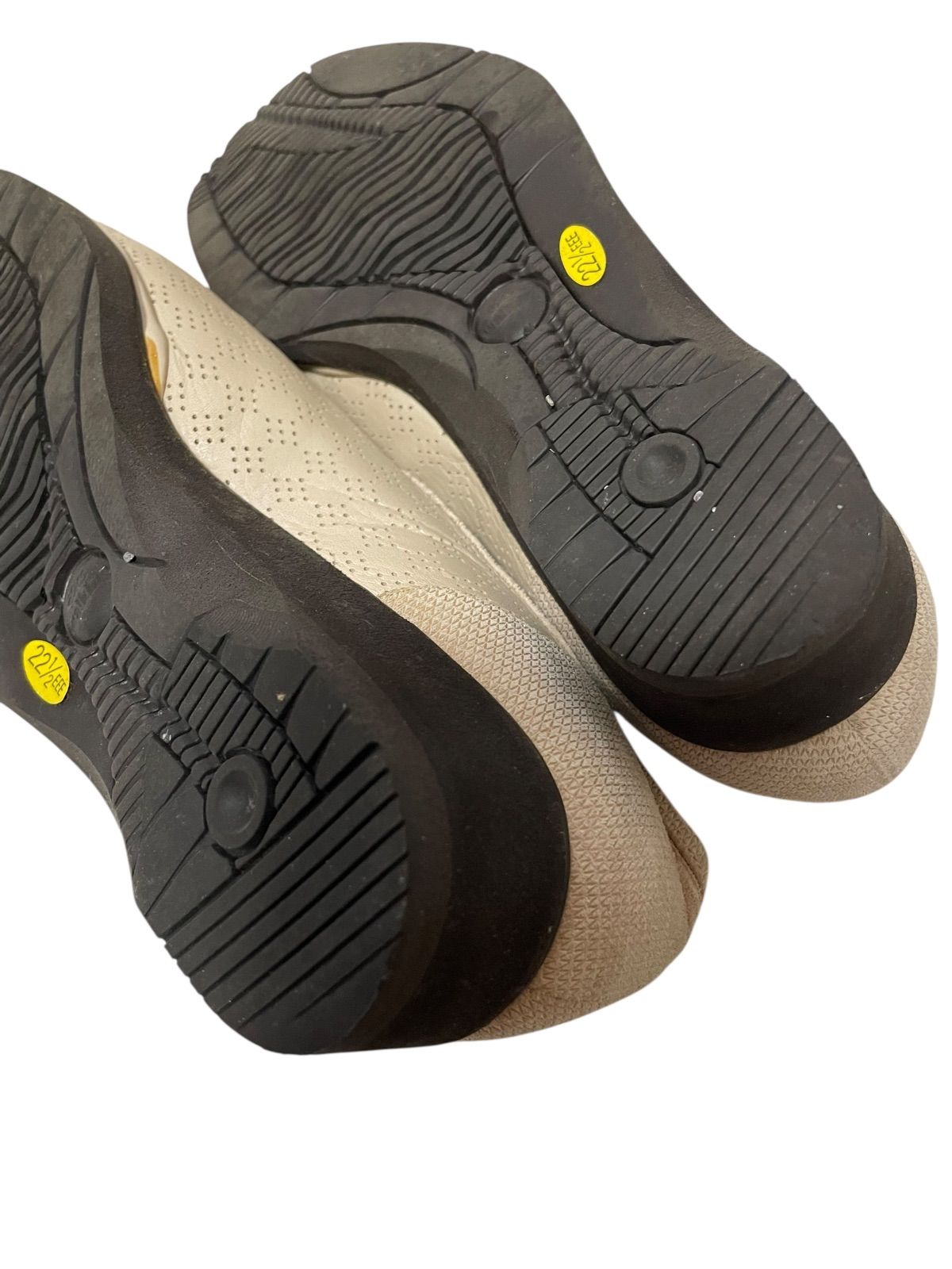 【新品タグ付き】ASICS アシックス pedala ペダラベージュ 22.0 アシックス ウォーキング(ペダラ) ASICS WALKING (PEDALA