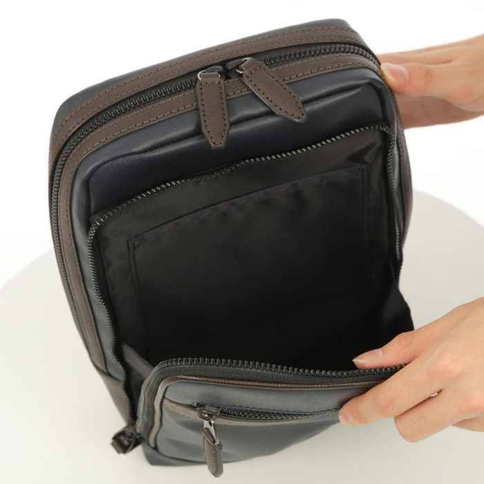 TAKEO KIKUCHI タケオキクチ タケオ キクチ ニュース ワンショルダー