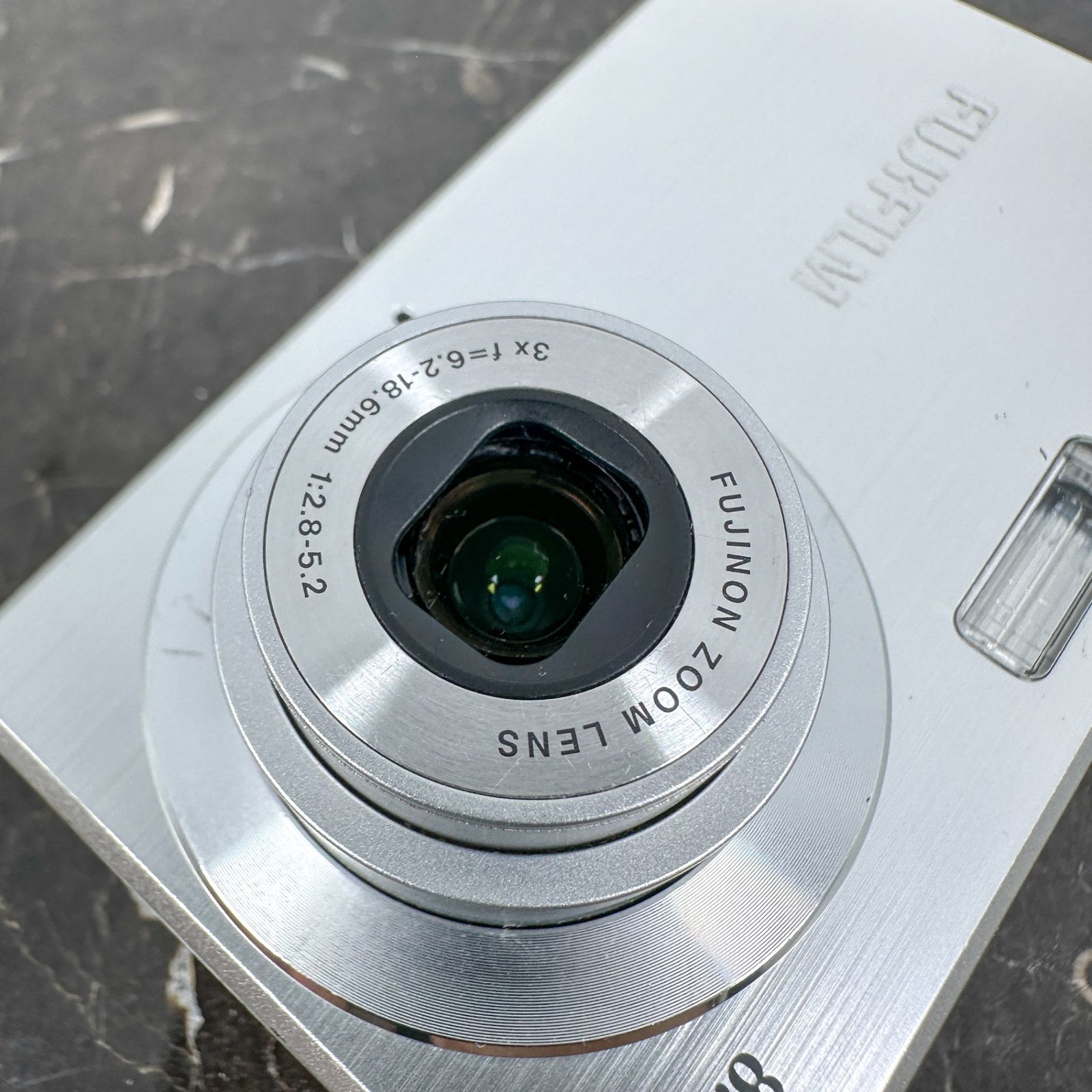 FUJIFILM FINEPIX J10 シルバー D25-0102 - メルカリ