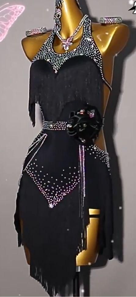 値下げ！ラテンドレス　黒　ダンス　衣装　競技　試合　デモ　オーダー　フリンジ 値下げ！ラテンドレス 黒 ダンス 衣装 競技 試合 デモ オーダー