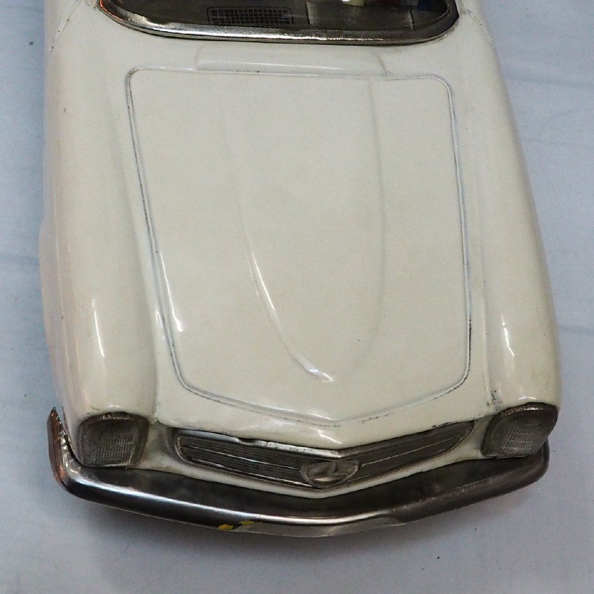 Asahi【Mercedes Benz 230SL メルセデス ベンツ 白ホワイト】ブリキ フリクションtin toy carミニチュア 自動車ATC旭玩具アサヒ【箱無】0322 - メルカリ