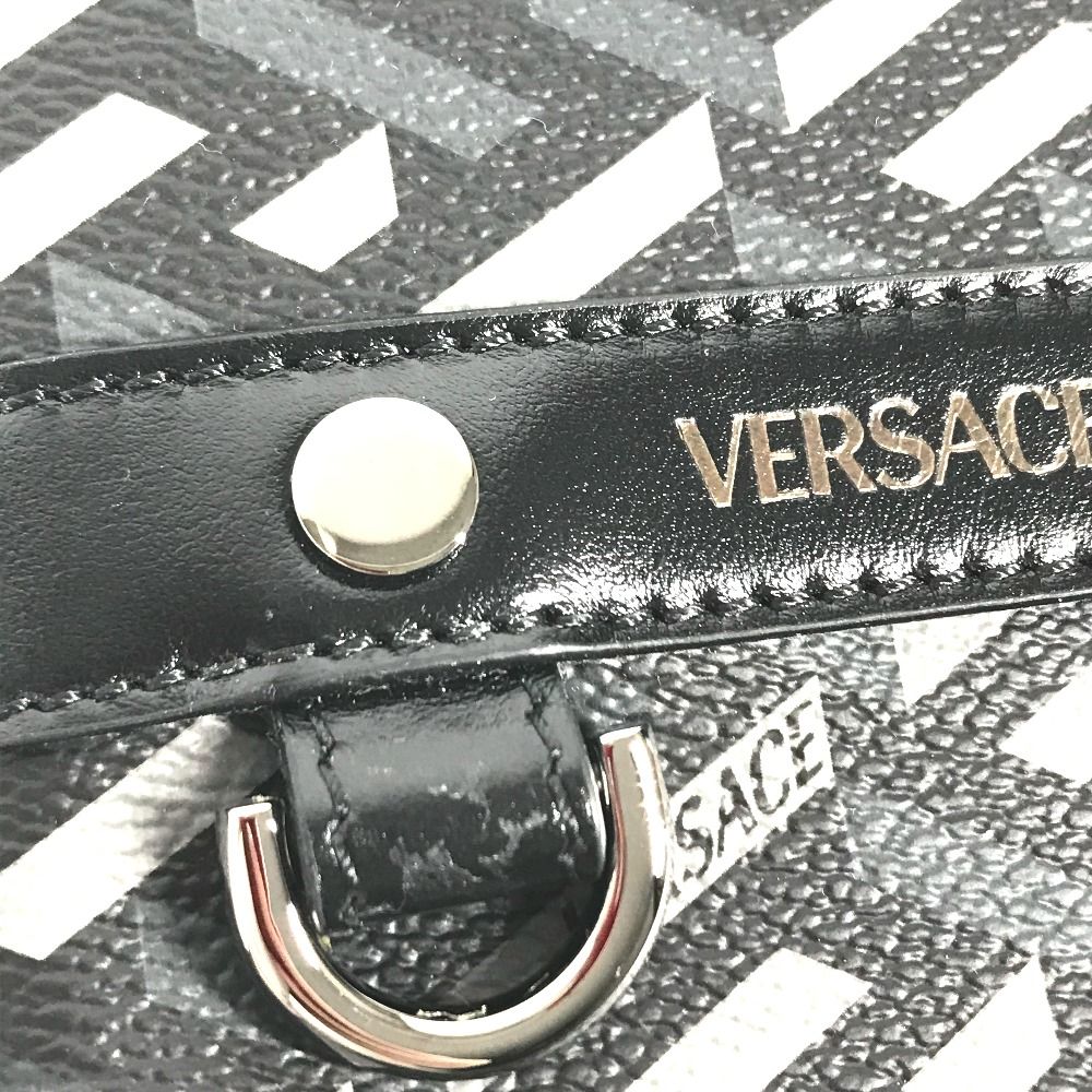 VERSACE ヴェルサーチ ポーチ 総ロゴ ラグレカ スクエア レザー - メルカリ