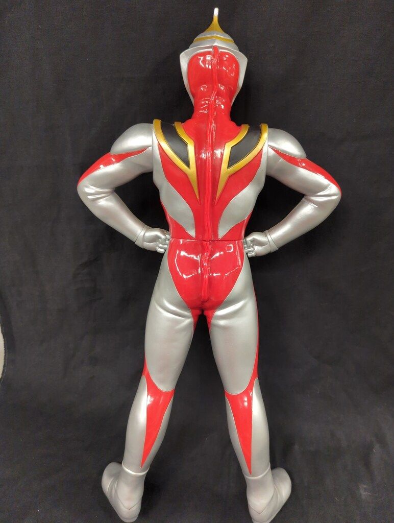 バンダイ 京本コレクション ウルトラマンガイアV2 14 - メルカリ