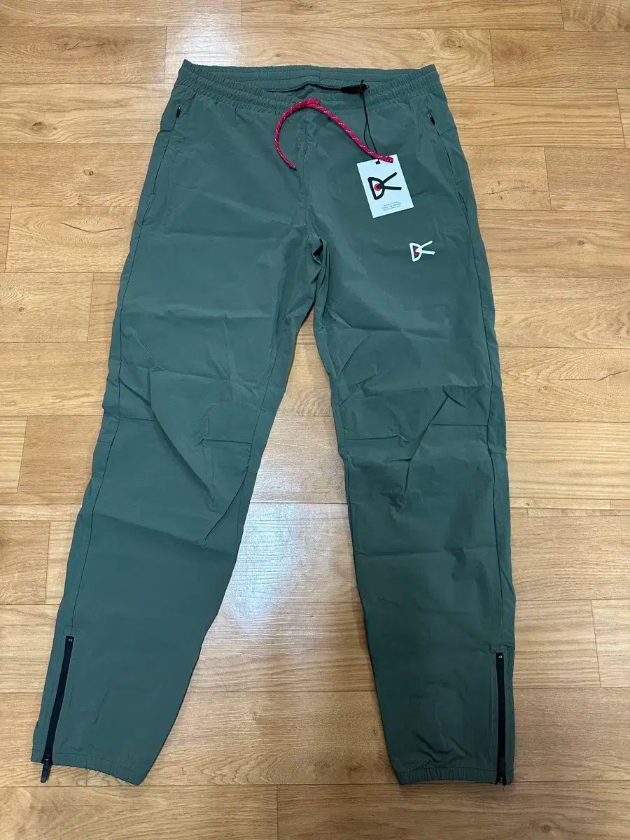 地区 ビジョン zanzie trackpants sage M