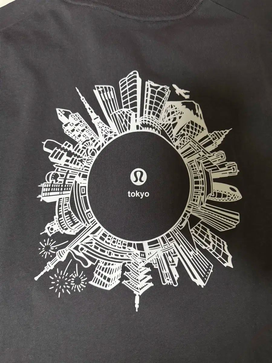販売