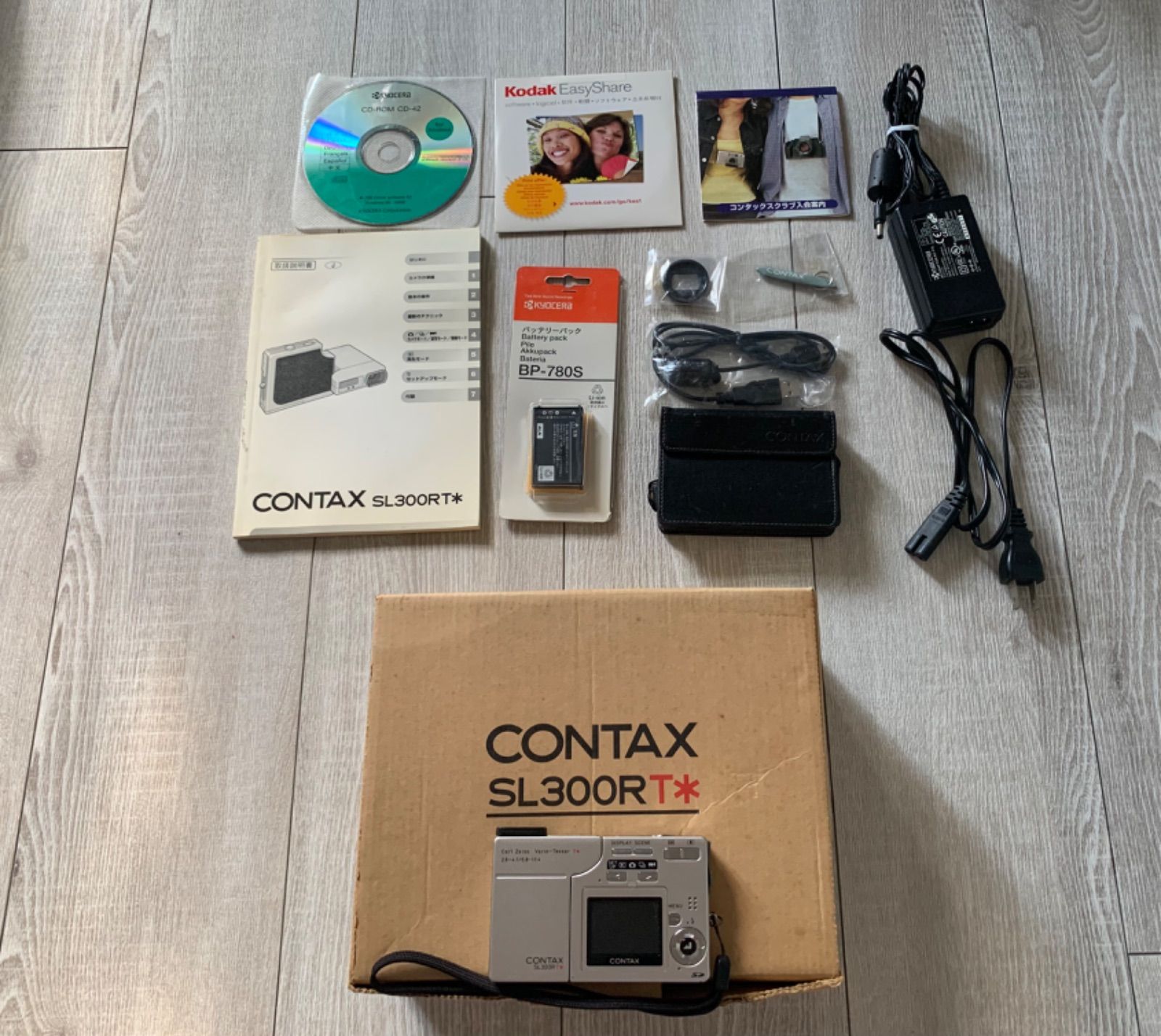 美品】CONTAX SL300RT コンタックス 予備バッテリー付属 - メルカリ