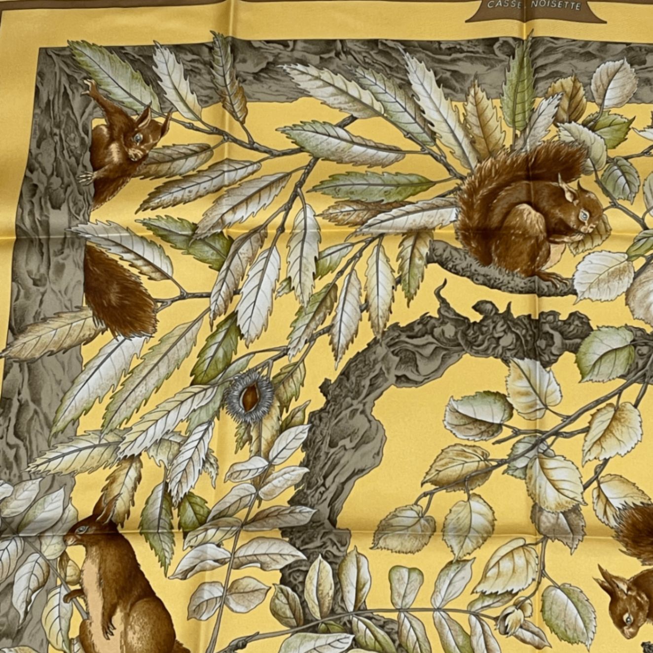 未使用品 HERMES エルメス カレ90 CASSE NOISETTE くるみ割り