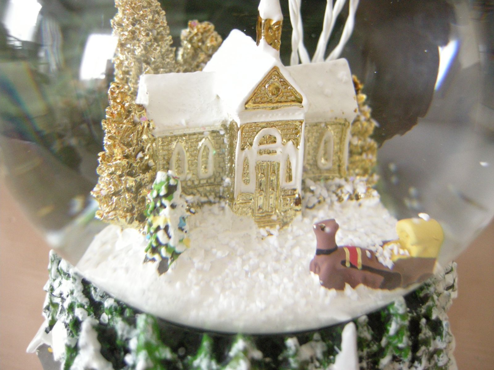 ニューヨーク　オルゴール　スノードーム オルゴールスノードーム ヴィレッジ ゴールド