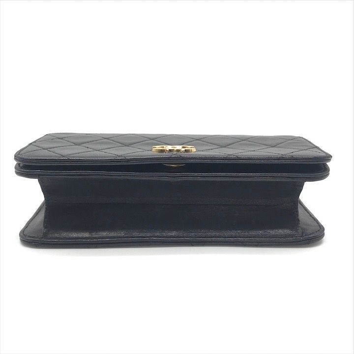 美品 CHANEL シャネル ココマーク ミニマトラッセ レザー プッシュロック チェーン ショルダー レディース バッグ 鞄 ブラック 黒 k5599 CHANEL（シャネル） マトラッセ ココマーク プッシュロック チェーン