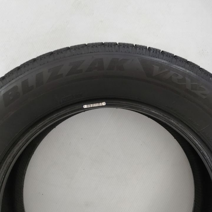  0 T 25011 スタッドレスタイヤ ブリヂストン BLIZZAK VRX 2 225 60 R 17 4本セット 17インチ スタッドレス